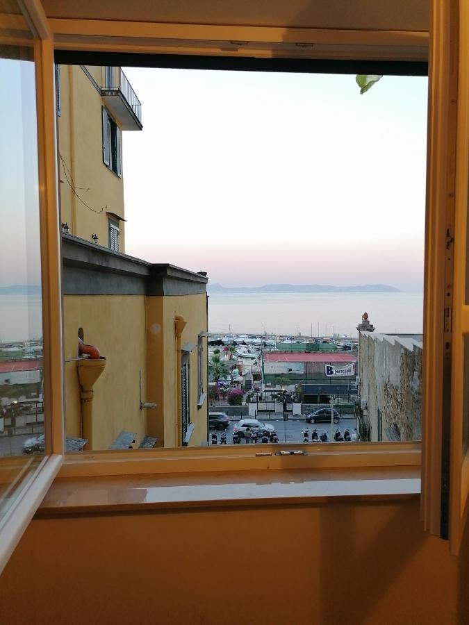 Napoli D'Amare B&B エクステリア 写真